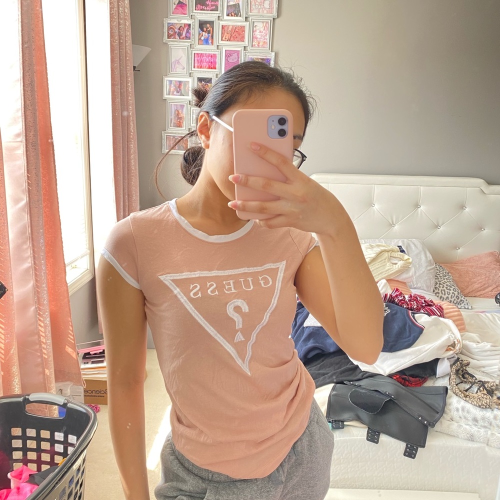 Guess top